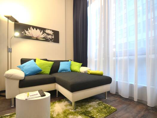 Studio zur Miete 745 € 1 Zimmer 21 m² EG Weißenburger Straße 28 Innenstadt Aschaffenburg 63741