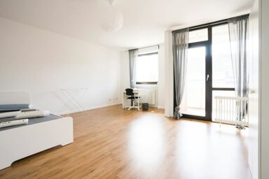 Wohnung zur Miete Wohnen auf Zeit 639 € 1 Zimmer 10 m² frei ab 04.03.2025 Kölner Landstraße Wersten Düsseldorf 40589