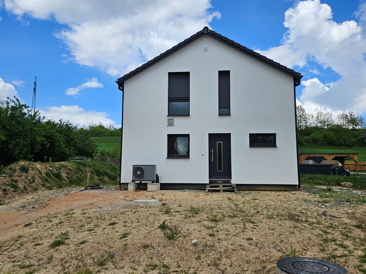 Einfamilienhaus zum Kauf 460.000 € 5 Zimmer 126 m²<br/>Wohnfläche 866 m²<br/>Grundstück Apfelbach Eschenbach in der Oberpfalz 92676