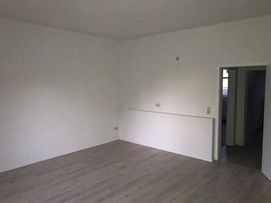 Wohnung zur Miete 175 € 1 Zimmer 48,9 m² frei ab sofort Kochstraße 13 Altendorf Chemnitz 09112