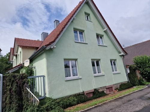 Einfamilienhaus zum Kauf 300.000 € 8 Zimmer 130 m²<br/>Wohnfläche 1.513 m²<br/>Grundstück Müdesheim Arnstein , Unterfr 97450