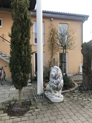 Haus zur Miete 2.000 € 10 Zimmer 275 m² Eggolsheim Eggolsheim 91330