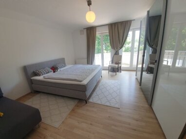 Wohnung zur Miete Wohnen auf Zeit 4.950 € 8 Zimmer 225 m² frei ab sofort Großhadern München 81377