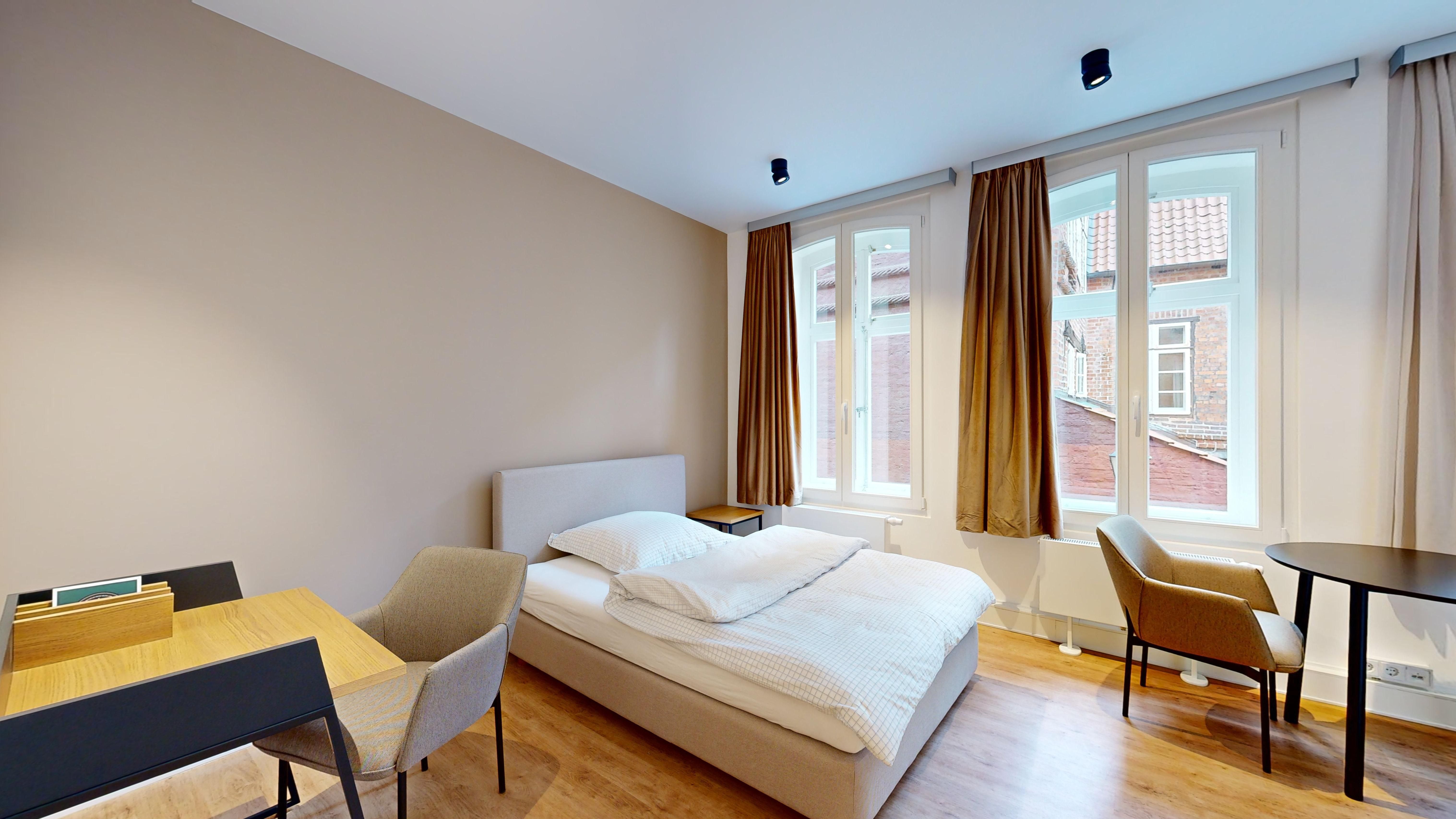 Wohnung zur Miete Wohnen auf Zeit 1.025 € 1 Zimmer 22,5 m²<br/>Wohnfläche Ab sofort<br/>Verfügbarkeit Altstadt Lüneburg 21335