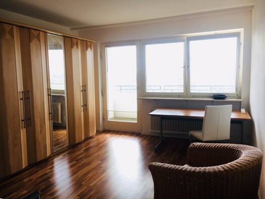 WG-Zimmer zur Miete 400 € 20 m² 11. Geschoss frei ab sofort Lübecker Str. 7 Eschborn 65760