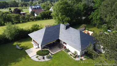 Einfamilienhaus zum Kauf 449.000 € 5 Zimmer 255 m² 4.010 m² Grundstück Reinersreuth Sparneck 95234