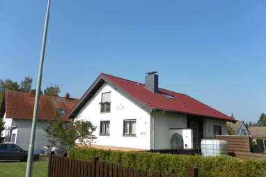Einfamilienhaus zum Kauf 350.000 € 7 Zimmer 188 m² 690 m² Grundstück Nieder-Florstadt Hessen - Florstadt 61197