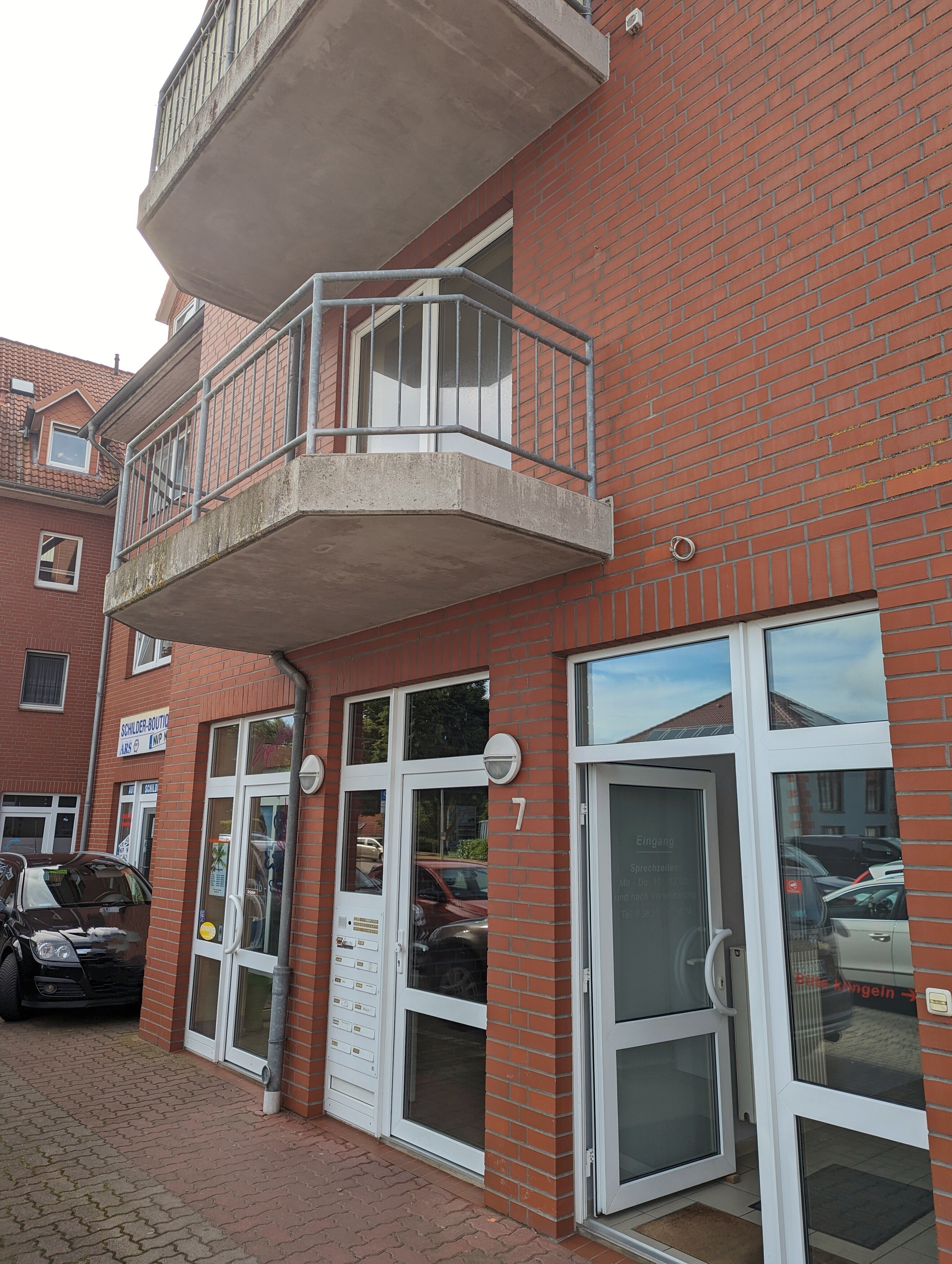 Wohnung zur Miete 470 € 1 Zimmer 45 m²<br/>Wohnfläche 1. Stock<br/>Geschoss Ab sofort<br/>Verfügbarkeit Ribnitz Ribnitz-Damgarten 18311