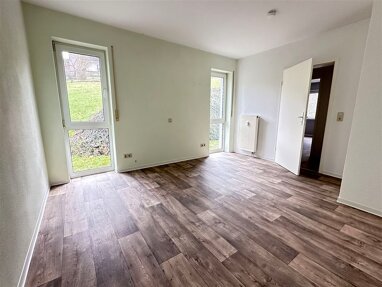 Wohnung zum Kauf 94.000 € 4 Zimmer 84 m² Nentershausen Nentershausen , Hess 36214