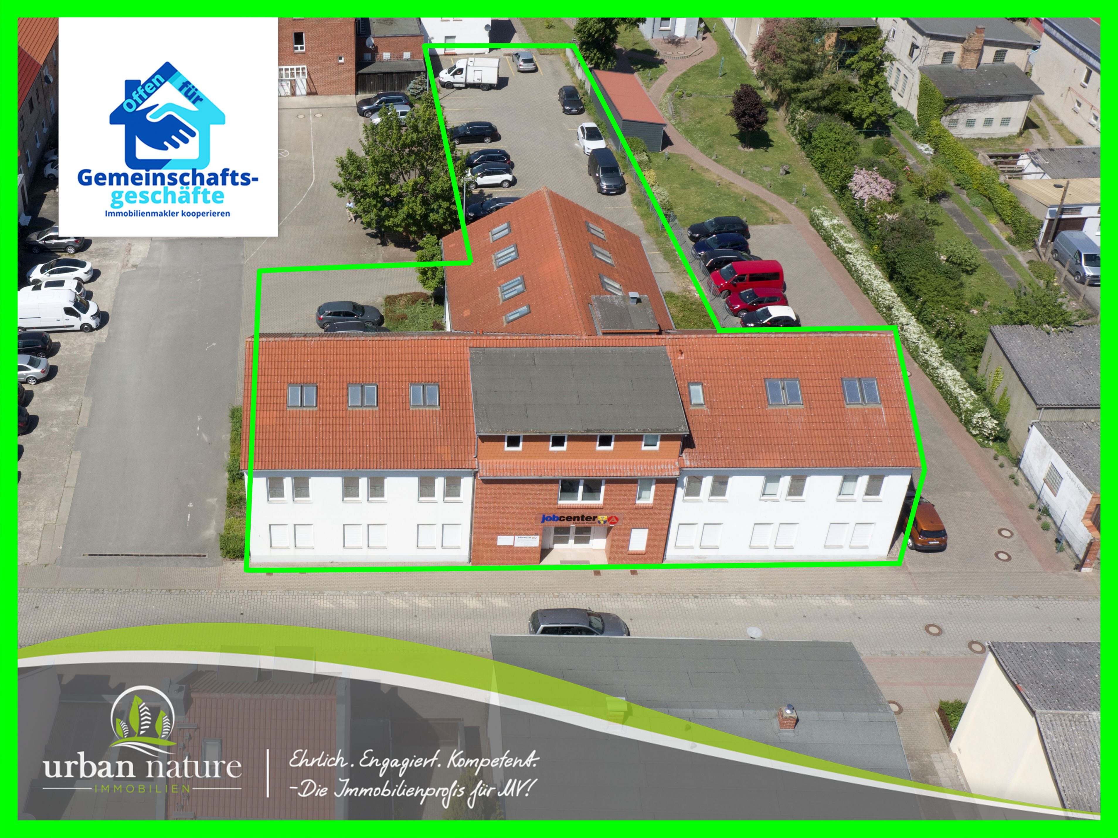 Mehrfamilienhaus zum Kauf 850.000 € 33 Zimmer 1.135 m²<br/>Wohnfläche 1.490 m²<br/>Grundstück Bützow Bützow 18246