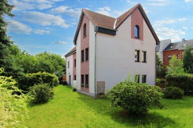 Mehrfamilienhaus zum Kauf provisionsfrei 210.000 € 5,5 Zimmer 176,2 m² 490,2 m² Grundstück Neustadt Neustadt in Sachsen 01844