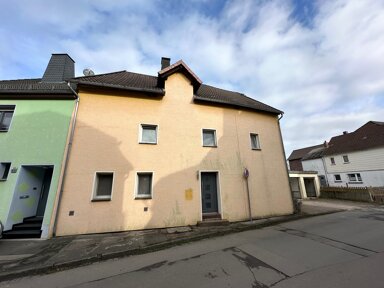 Reihenendhaus zur Miete 950 € 5 Zimmer 123 m² 199 m² Grundstück Lüchtringen Höxter 37671