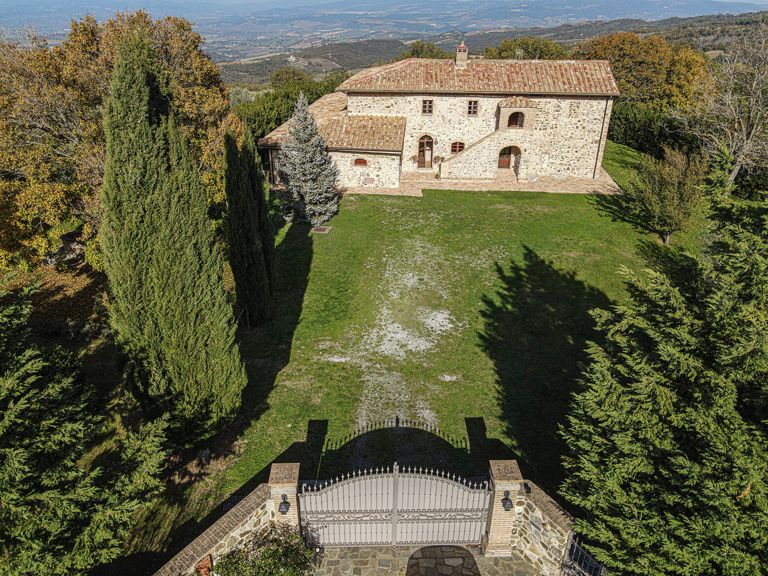 Bauernhaus zum Kauf 1.000.000 € 10 Zimmer 550 m²<br/>Wohnfläche 280.000 m²<br/>Grundstück Gaiole in Chianti 