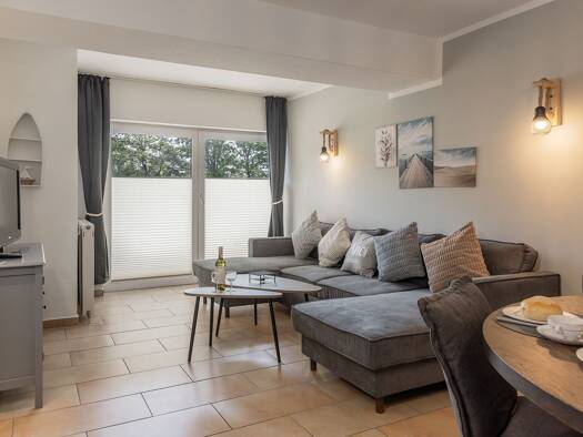 Wohnung zur Miete 1.300 € 3 Zimmer 65 m² frei ab sofort Uttel Wittmund 26409