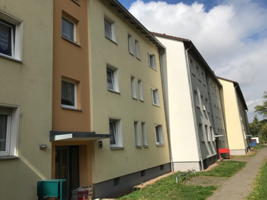 Wohnung zur Miete 521 € 4 Zimmer 77,6 m² 2. Geschoss Petersberger Straße 210 Ziehers - Süd Fulda 36043