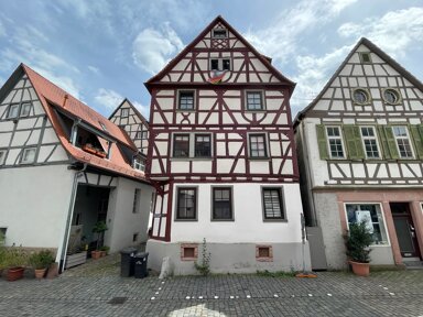 Mehrfamilienhaus zum Kauf provisionsfrei 319.500 € 7 Zimmer 210 m² 147 m² Grundstück Heppenheim - Stadt Heppenheim 64646