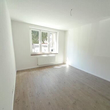 Wohnung zur Miete 355 € 2 Zimmer 58,6 m² EG Donaliesstraße 17 Zeitz Zeitz 06711