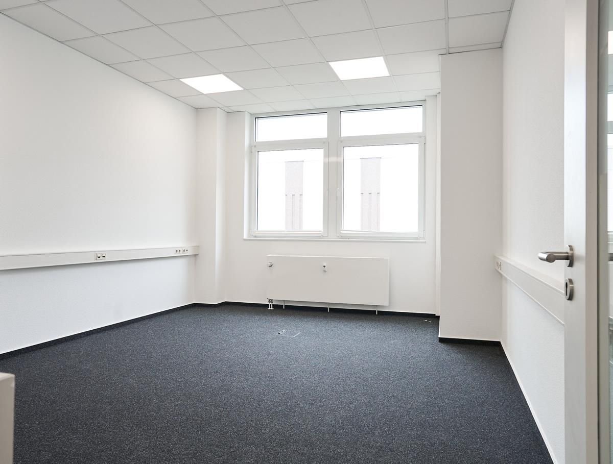 Büro-/Praxisfläche zur Miete 300 € 21,1 m²<br/>Bürofläche Europark Fichtenhain A 13 a-c Stahldorf Krefeld 47807