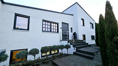 Einfamilienhaus zum Kauf 795.000 € 8 Zimmer 204 m² 790 m² Grundstück Rommelhausen Limeshain 63694