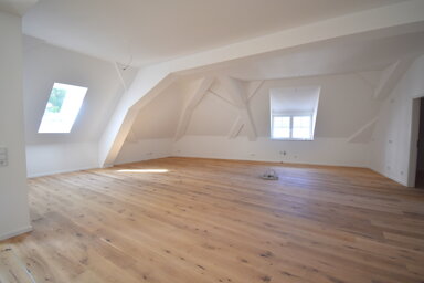 Wohnung zur Miete 1.780 € 4 Zimmer 160 m² 2. Geschoss Himmelsthür Hildesheim 31137