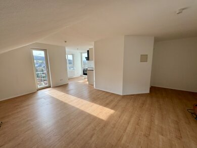 Wohnung zur Miete 420 € 1 Zimmer 38 m² Geschoss 3/3 Bürbach Siegen 57074