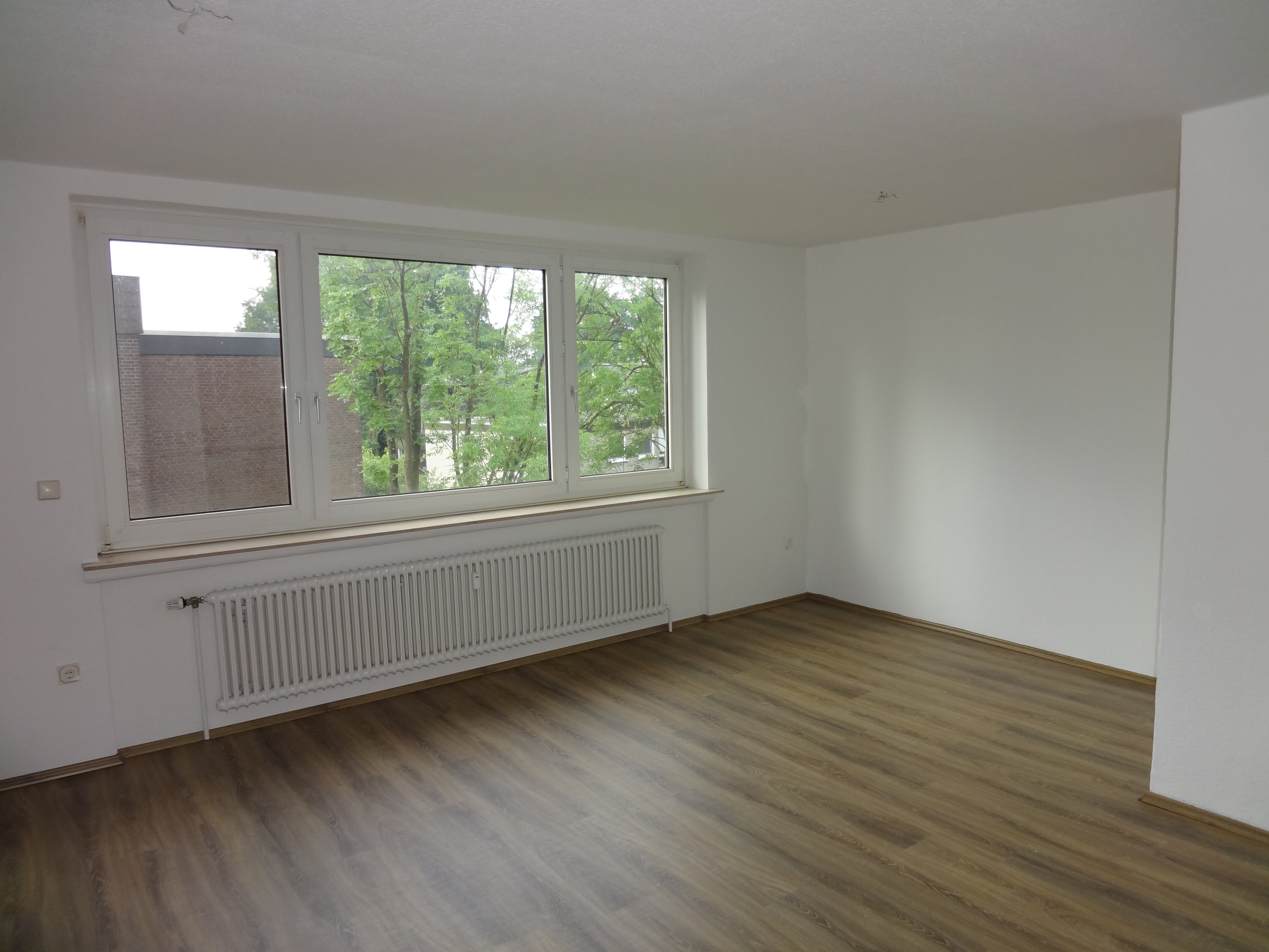 Wohnung zur Miete 550 € 3 Zimmer 73 m²<br/>Wohnfläche 2. Stock<br/>Geschoss Deichhorst - Bezirk 9 Delmenhorst 27753