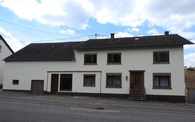 Haus zum Kauf Provisionsfrei 10 Zimmer 180 m² 3.700 m² Grundstück Am Großbach 16 Zerf 54314
