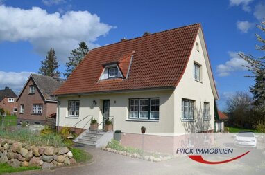 Einfamilienhaus zum Kauf 360.000 € 4 Zimmer 99 m² 1.310 m² Grundstück Hasselburg Altenkrempe 23730
