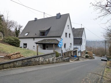 Mehrfamilienhaus zum Kauf 239.000 € 6 Zimmer 155 m² 552 m² Grundstück Freusburg VG Kirchen 57548