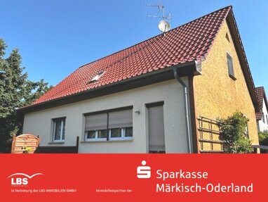 Einfamilienhaus zum Kauf 397.000 € 4 Zimmer 93,7 m² 924 m² Grundstück Vorstadt Strausberg 15344
