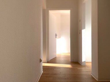 Wohnung zur Miete 380 € 3 Zimmer 58,5 m² 4. Geschoss Murmansker Str. 3b Südstadt Halle 06130