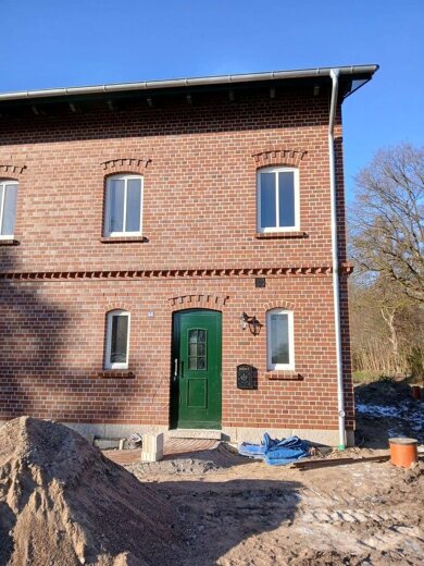 Reihenendhaus zur Miete 1.650 € 5 Zimmer 110 m² 200 m² Grundstück frei ab 01.06.2025 Kummerfeld 25495