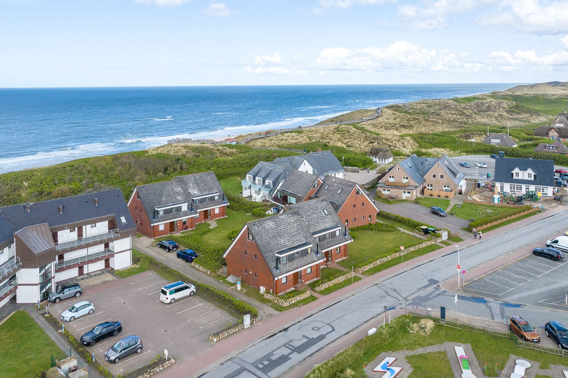 Wohnung zum Kauf 369.000 € 2 Zimmer 67 m²<br/>Wohnfläche Wenningstedt Wenningstedt-Braderup (Sylt) 25996