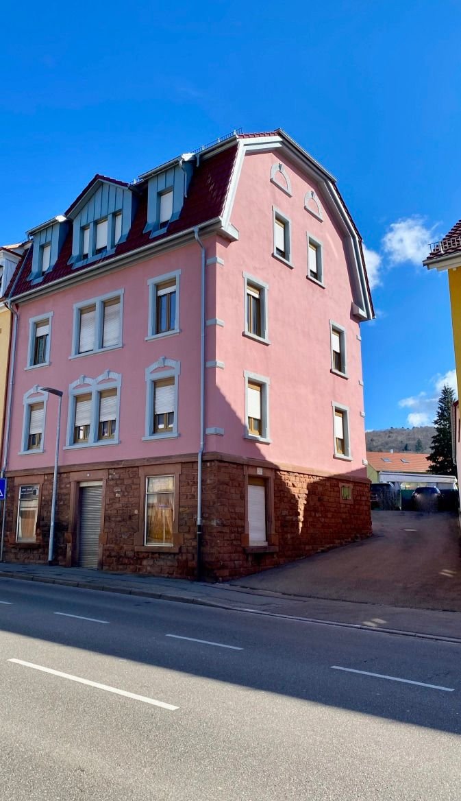 Mehrfamilienhaus zum Kauf 14 Zimmer 385 m²<br/>Wohnfläche 584 m²<br/>Grundstück Kernstadt - Nord Lahr 77933