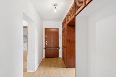 Wohnung zum Kauf 299.000 € 2 Zimmer 81 m² 5. Geschoss Golzheim Düsseldorf / Derendorf 40476