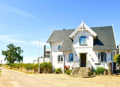 Haus zum Kauf 1.300.000 € 8 Zimmer 223 m² 604 m² Grundstück Fehmarnsund Fehmarn 23769