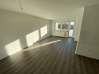 Wohnung zur Miete 295 € 2 Zimmer 57 m² 3. Geschoss frei ab sofort Höxterstraße 30 Steinheim Steinheim 32839