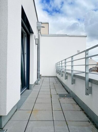 Apartment zur Miete 600 € 2 Zimmer 41 m² 4. Geschoss Schwabacher Straße 122 Südstadt 32 Fürth 90763