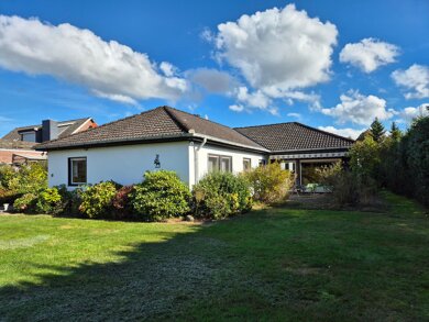 Bungalow zum Kauf provisionsfrei 315.000 € 4 Zimmer 142 m² 944 m² Grundstück Kirchhatten II Hatten 26209