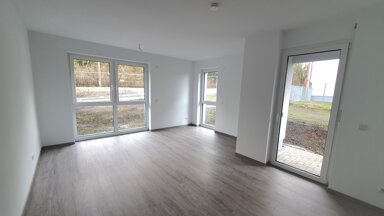 Wohnung zum Kauf 126.900 € 1 Zimmer 41 m² 1. Geschoss frei ab sofort Naumburg Naumburg 06618