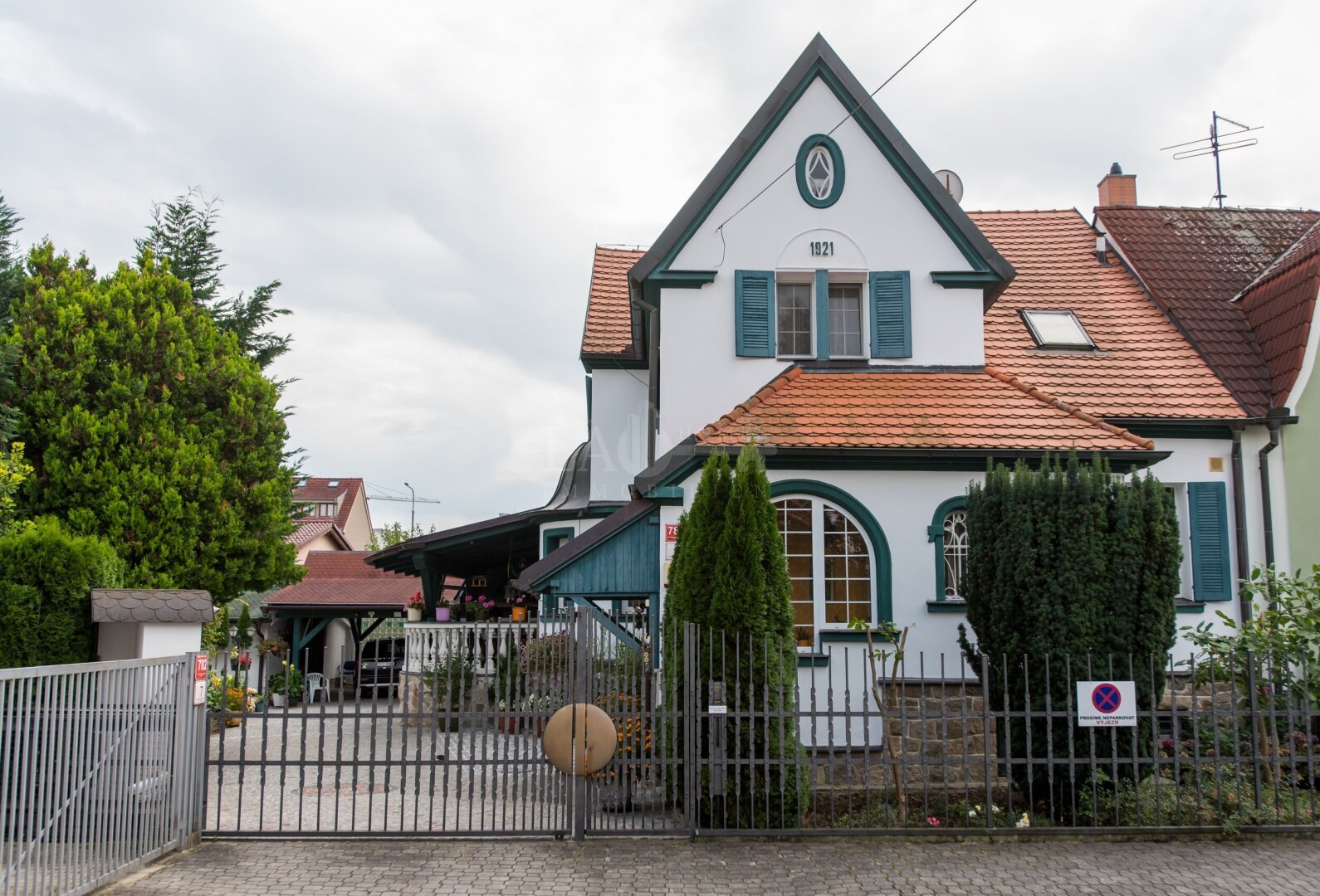 Villa zum Kauf 999.950 € 252 m²<br/>Wohnfläche 878 m²<br/>Grundstück Ceské Budejovice 370 01