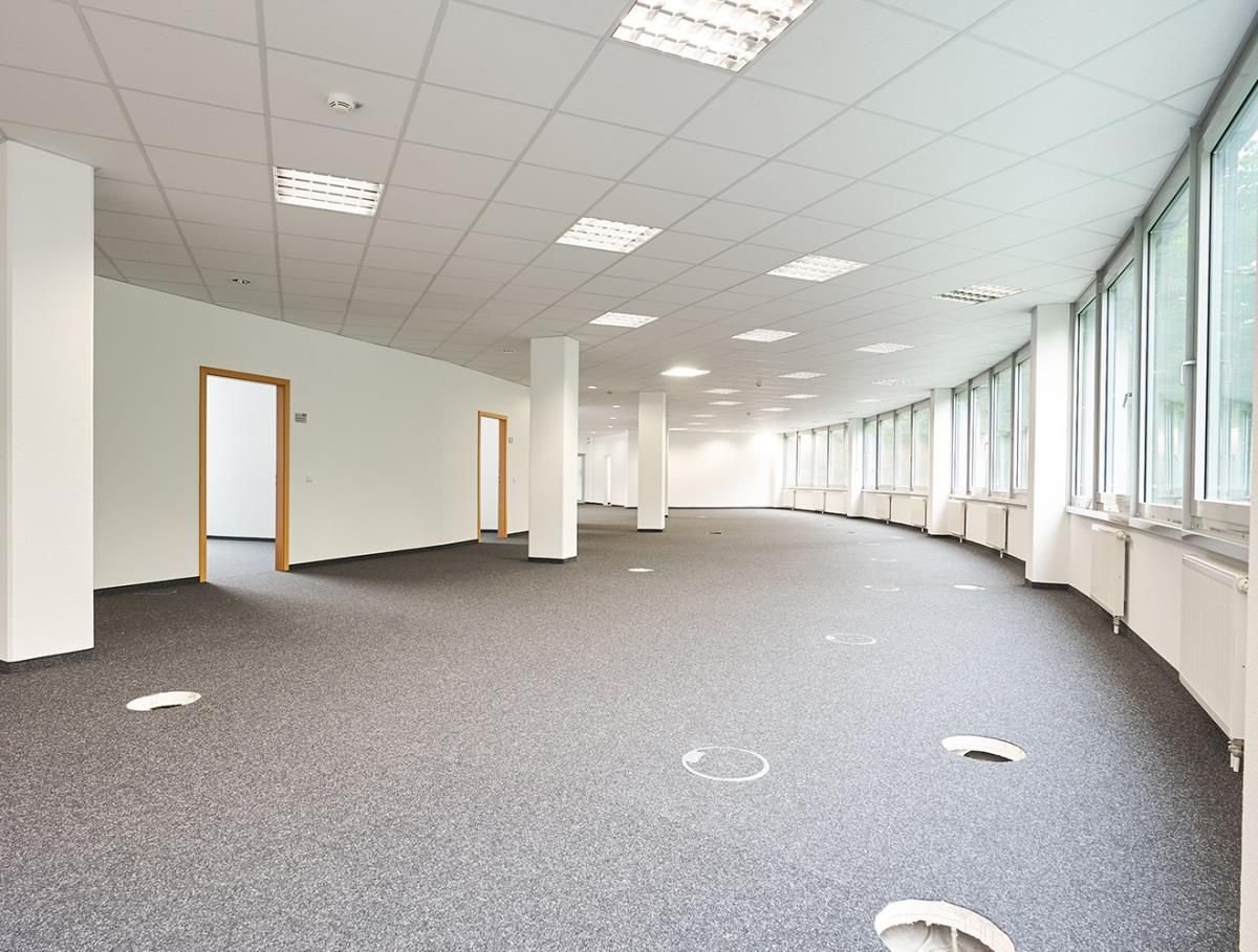 Bürofläche zur Miete 6,50 € 450 m²<br/>Bürofläche ab 450 m²<br/>Teilbarkeit Stresemannallee 4B Hammfeld Neuss 41460