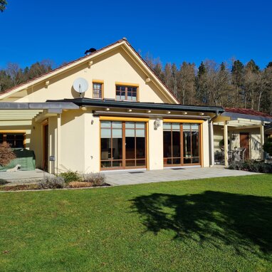 Einfamilienhaus zum Kauf Provisionsfrei 1.290.000 € 6 Zimmer 212 m² 1.360 m² Grundstück Seeon Seeon-Seebruck 83370
