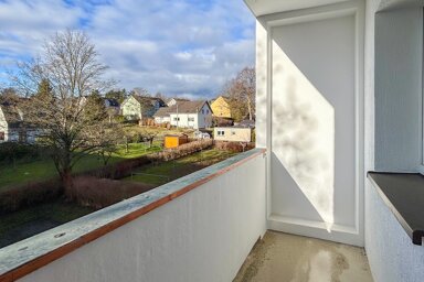 Wohnung zur Miete 245 € 2 Zimmer 45,5 m² 1. Geschoss Friedrich-Schiller-Straße 32 Jößnitz Jößnitz 08547