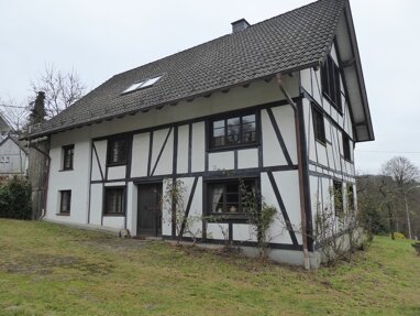 Einfamilienhaus zur Miete 1.300 € 5 Zimmer 250 m² 755 m² Grundstück Dreschhausen Reichshof / Dreschhausen 51580