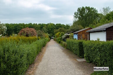 Haus zum Kauf 25.000 € 1 m² 2.950 m² Grundstück Ebersbach Ebersbach-Neugersdorf 02730