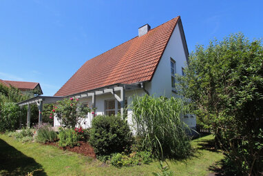 Einfamilienhaus zum Kauf 649.500 € 4,5 Zimmer 119 m² 423 m² Grundstück frei ab sofort Alte Regensburger Strasse 35a Piflas Ergolding 84030