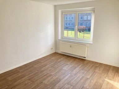 Wohnung zur Miete 262 € 2 Zimmer 47,5 m² EG Clara-Zetkin-Straße 23b Roßlau 220 Dessau-Roßlau 06862