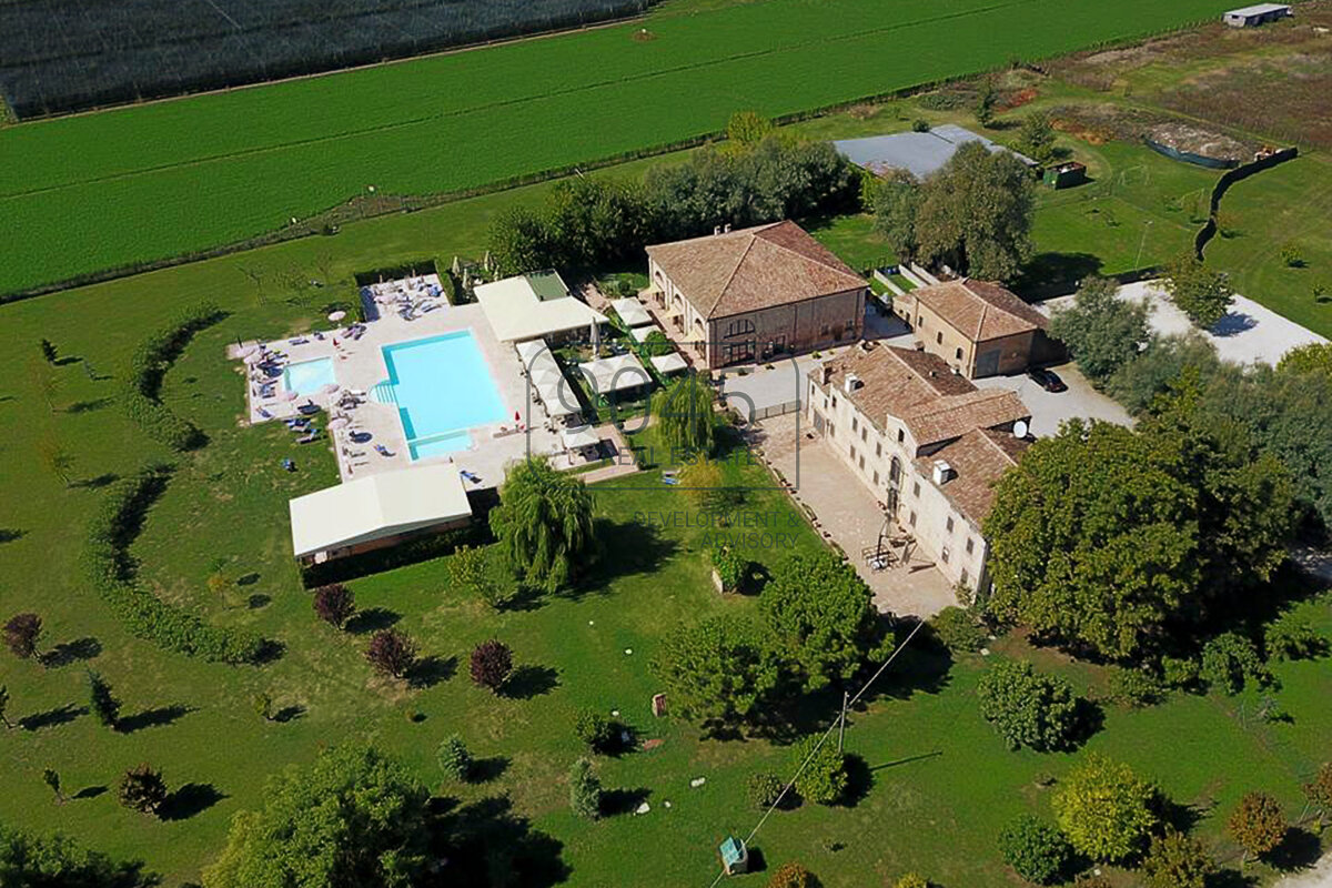 Villa zum Kauf 2.500.000 € 20 Zimmer 370 m²<br/>Wohnfläche 55.047 m²<br/>Grundstück Ferrara 44123