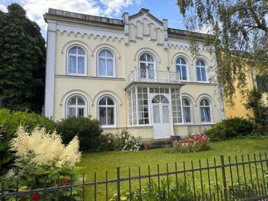 Mehrfamilienhaus zum Kauf als Kapitalanlage geeignet 550.000 € 13 Zimmer 320 m² 726 m² Grundstück Eutin 23701